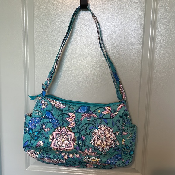Vera Bradley large crossbody - Picture 6 of 9
